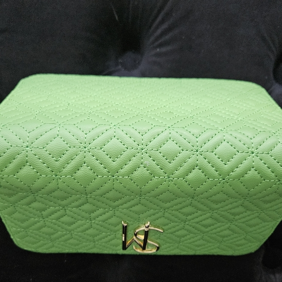 STEVE MADDEN BANGELO GREEN FLARE WRISTLET - Picture 5 of 5